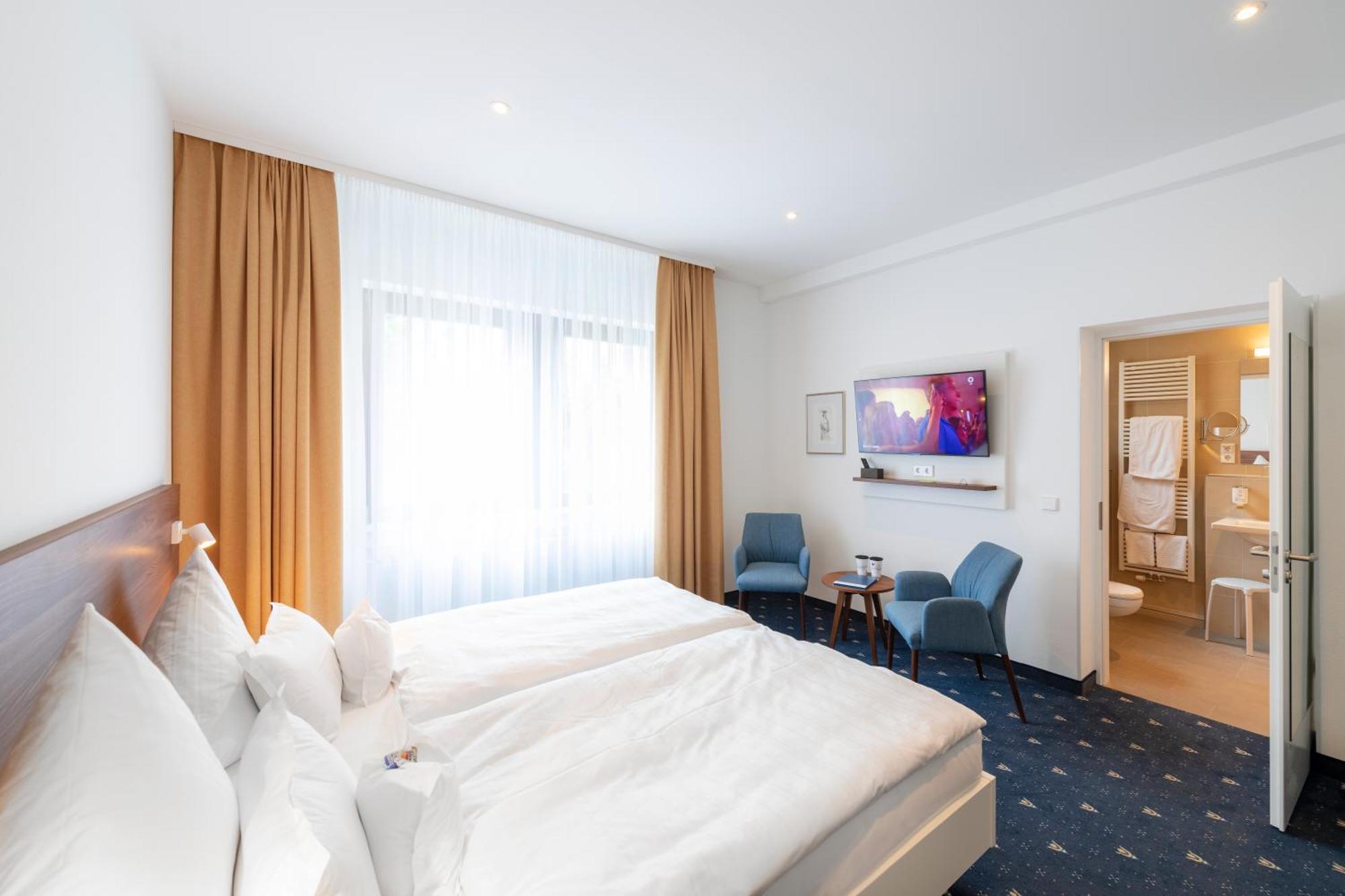Hotel Adler Post Schwetzingen Kültér fotó